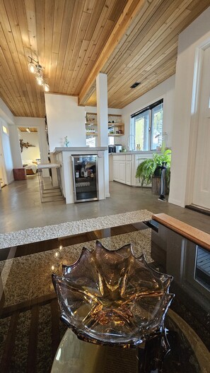 Dining - Lake views, backyard oasis, minute from beach, private, late-century modern home (Kaleden)