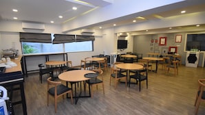 Restaurant - Hotel Ashray Residency (Navi Mumbai)