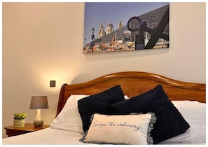 Departamento superior | Tabla de planchar con plancha y wifi gratis 