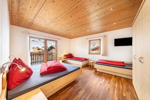 2 bedrooms, free WiFi, bed sheets
