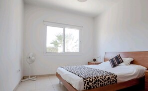 Apartamento | 2 quartos, Wi-Fi de cortesia, roupa de cama