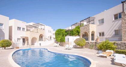 Spacious and Modern 2 bed Apartment in Peyia