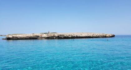 Spacious and Modern 2 bed Apartment in Peyia