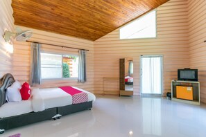 Desk, free WiFi, bed sheets - OYO 75317 Pintara Fahsai Resort (Pak Chong)