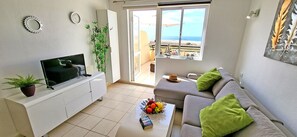 TV - Apartment MARINERO Jandia -Panoramic sea view -3 persons -Pool (Morro Jable)