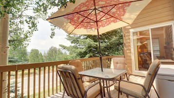 Townhome, 3 Bedrooms | Property grounds