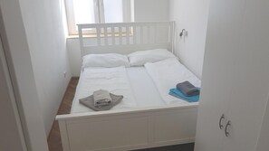 2 bedrooms