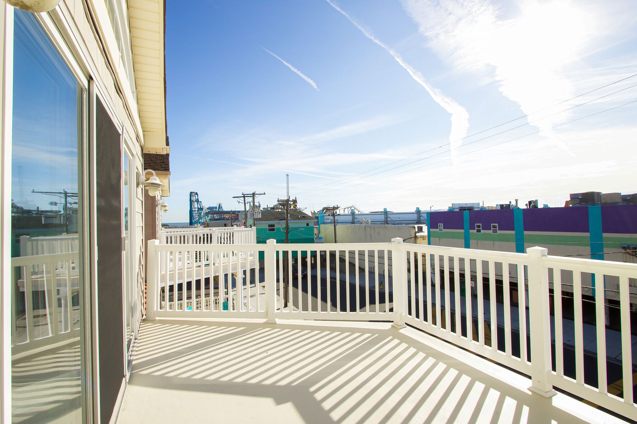 Beach Block Condo - 3 Bedrooms/2 Baths - Easy beach and boardwalk access!