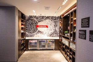 Snack bar