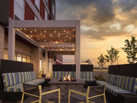 Home2 Suites by Hilton Fishers Indianapolis Northeast, IN - Image 1