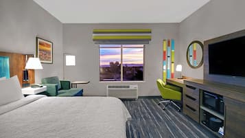 Room, 1 King Bed, Microwave | Down duvets, blackout curtains, iron/ironing board