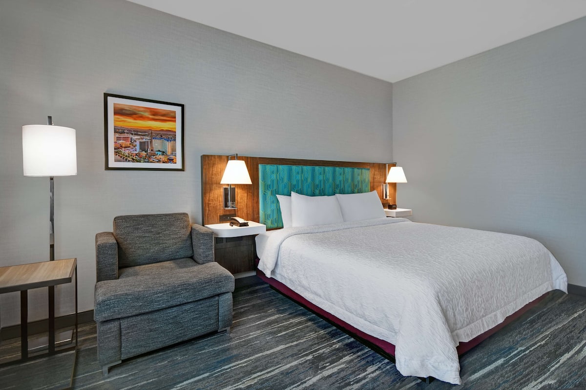 Room, 1 King Bed, Accessible, Bathtub | Down comforters, blackout drapes, iron/ironing board