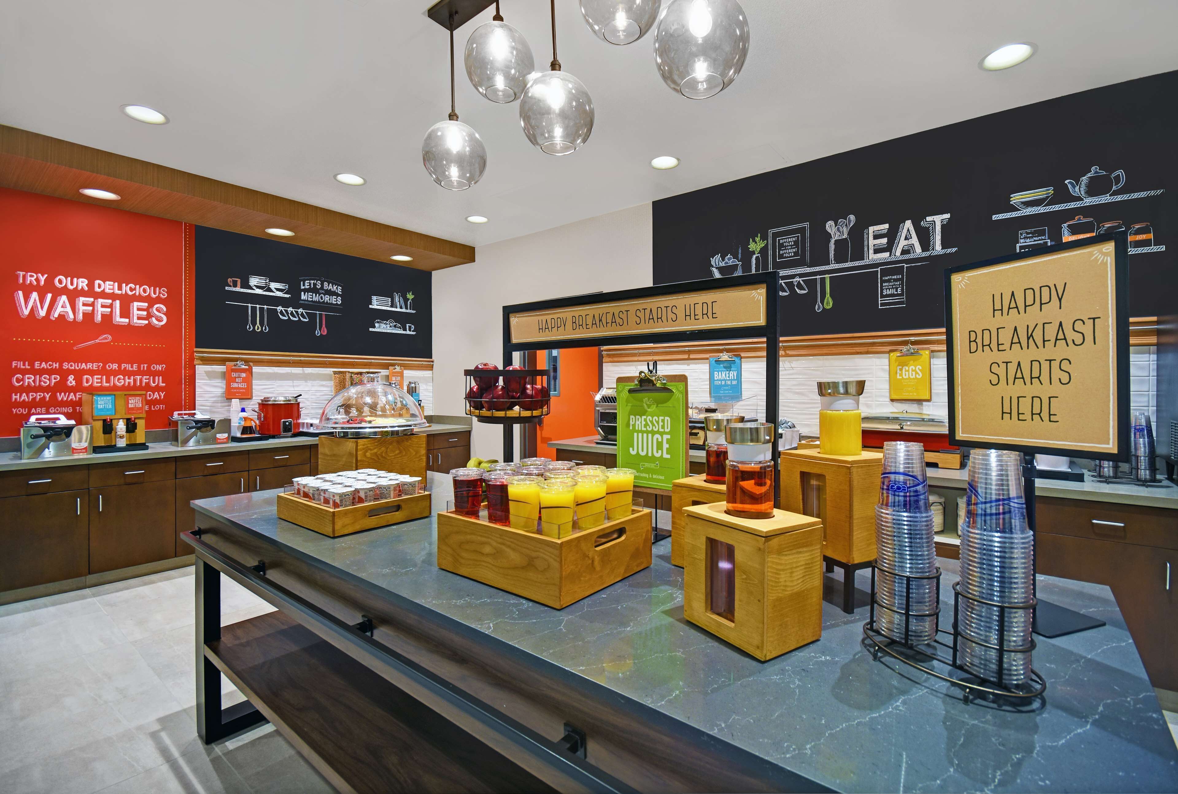 free daily continental breakfast