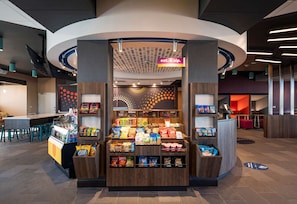 Snack bar - Tru By Hilton Phoenix Glendale Westgate, AZ (Glendale)