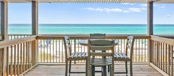 Costa Dreams with Private Beach and Next To World Famous Pompano Joe's