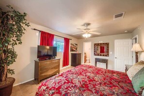 3 bedrooms, free WiFi, bed sheets