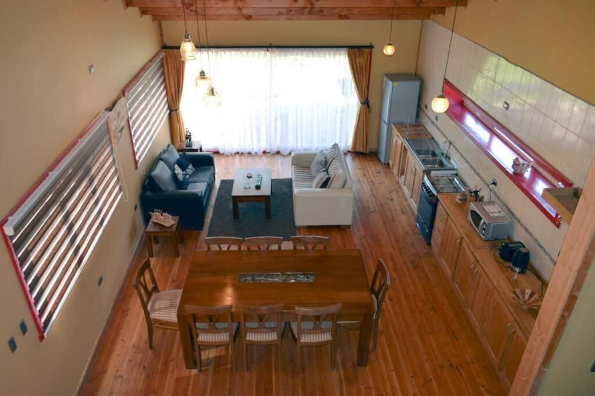 Cabin (Coraje) | Living area
