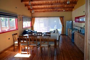 小屋 (Coraje) | 房內用餐