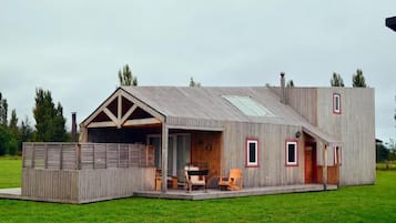 Cabin (Nobleza) | 3 bedrooms, bed sheets