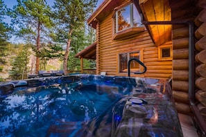 Bain à remous extérieur