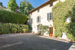 Exterior - Villa in Segromigno In Monte with 11 bedrooms sleeps 22 (Segromigno In Monte)