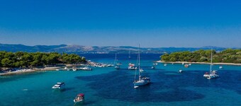 Fantastic beachfront apartment with private balcony on the Adriatic.Top location