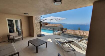 MOR401 - T5 Neuf piscine vue mer panoramique