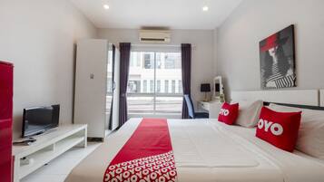 Superior Double Room | Desk, free WiFi, bed sheets