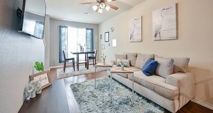 Cozy Townhome walk to UTA, Downtown, mins to AT&T