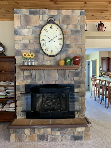 Located by the Adirondack Mountains and right outside Saratoga Springs. 