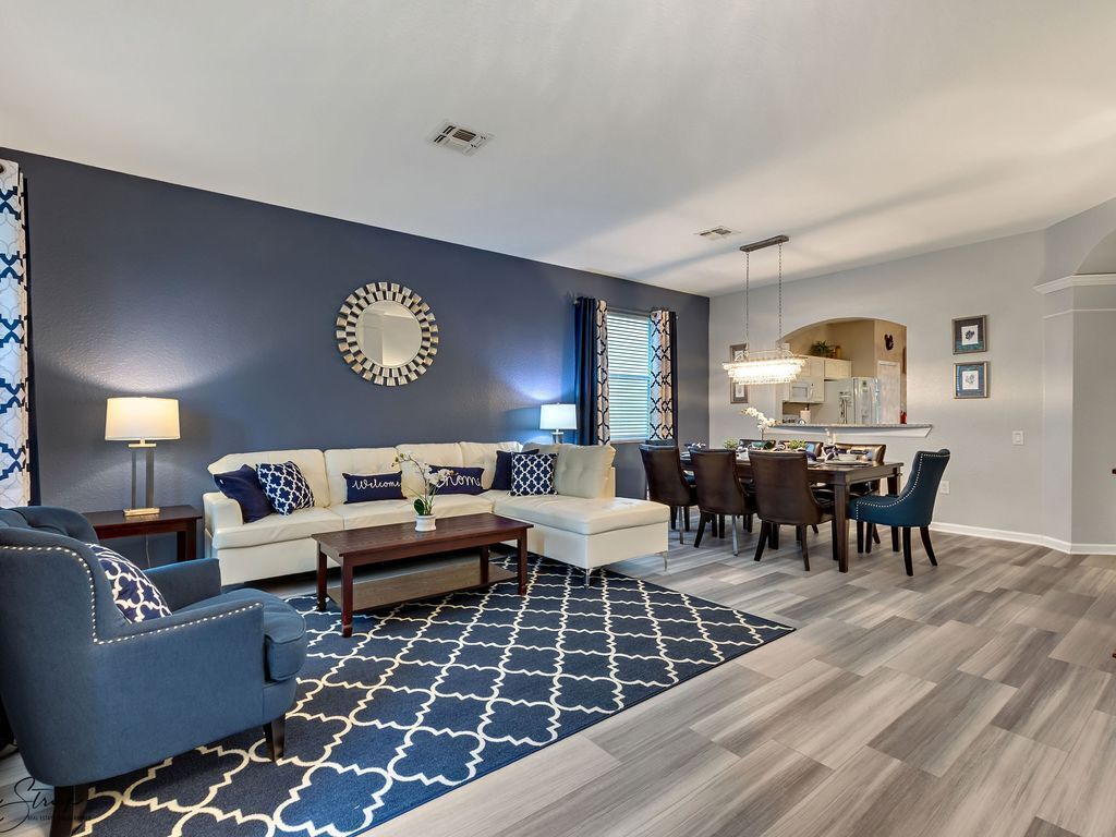New Pool/Spa, 6 Bed Home-Free Heat, 3 mi to Disney