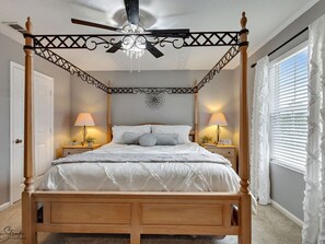 6 bedrooms, iron/ironing board, travel crib, free WiFi