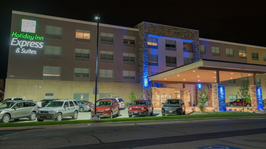 Holiday Inn Express & Suites Dayton North - Vandalia by IHG