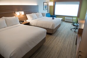 Desk, laptop workspace, free WiFi, bed sheets - Holiday Inn Express & Suites Dayton North - Vandalia by IHG (Dayton)