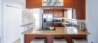 Waterfront home Queen's Grant - Kayaks, Pool, & Boat Dock