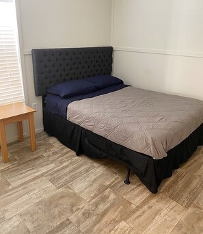 أغطية فراش متميزة وأسرّة تيمبور بديك وطراز فريد لكل وحدة ومكتب