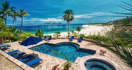 Hacienda Santa Cruz, Luxury Villa