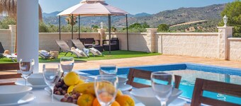 Río Grande de Tolox 2 by Ruralidays