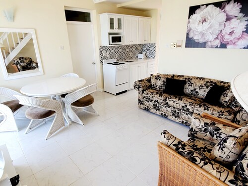 Contemporary Ocean View One-Bedroom Suite