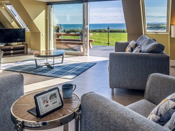 Living area - 4 bedroom accommodation in Collieston, near Ellon (Collieston, near Ellon)