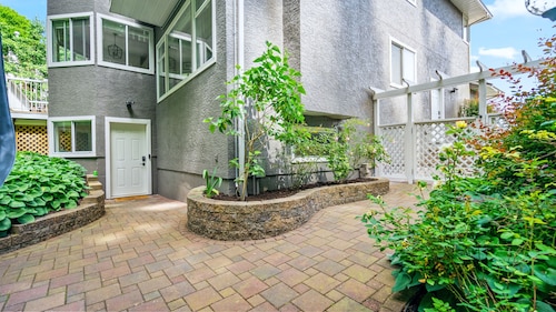 Modern Executive Suite w/ Hot Tub and Forest View