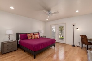 2 bedrooms, iron/ironing board, Internet, bed sheets