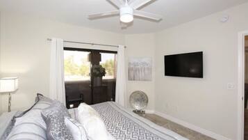 1 chambre, fer et planche à repasser, Wi-Fi gratuit, draps fournis