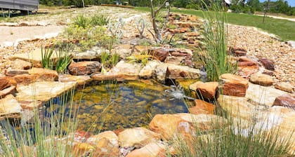Safari Treehouse w/ Fire Pit, Grill & Seasonal Creek Views in Dripping Springs