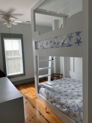3 chambres, Wi-Fi gratuit, draps fournis