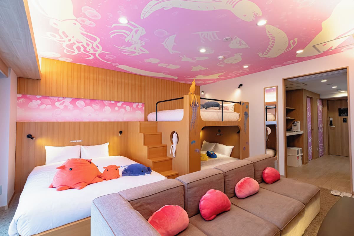 時尚客房 | 羽絨被、客房內保險箱、遮光布/窗簾、熨斗/熨衣板