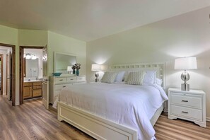 3 chambres, fer et planche à repasser, accès Internet, draps fournis