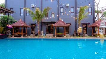 Piscina a l'aire lliure