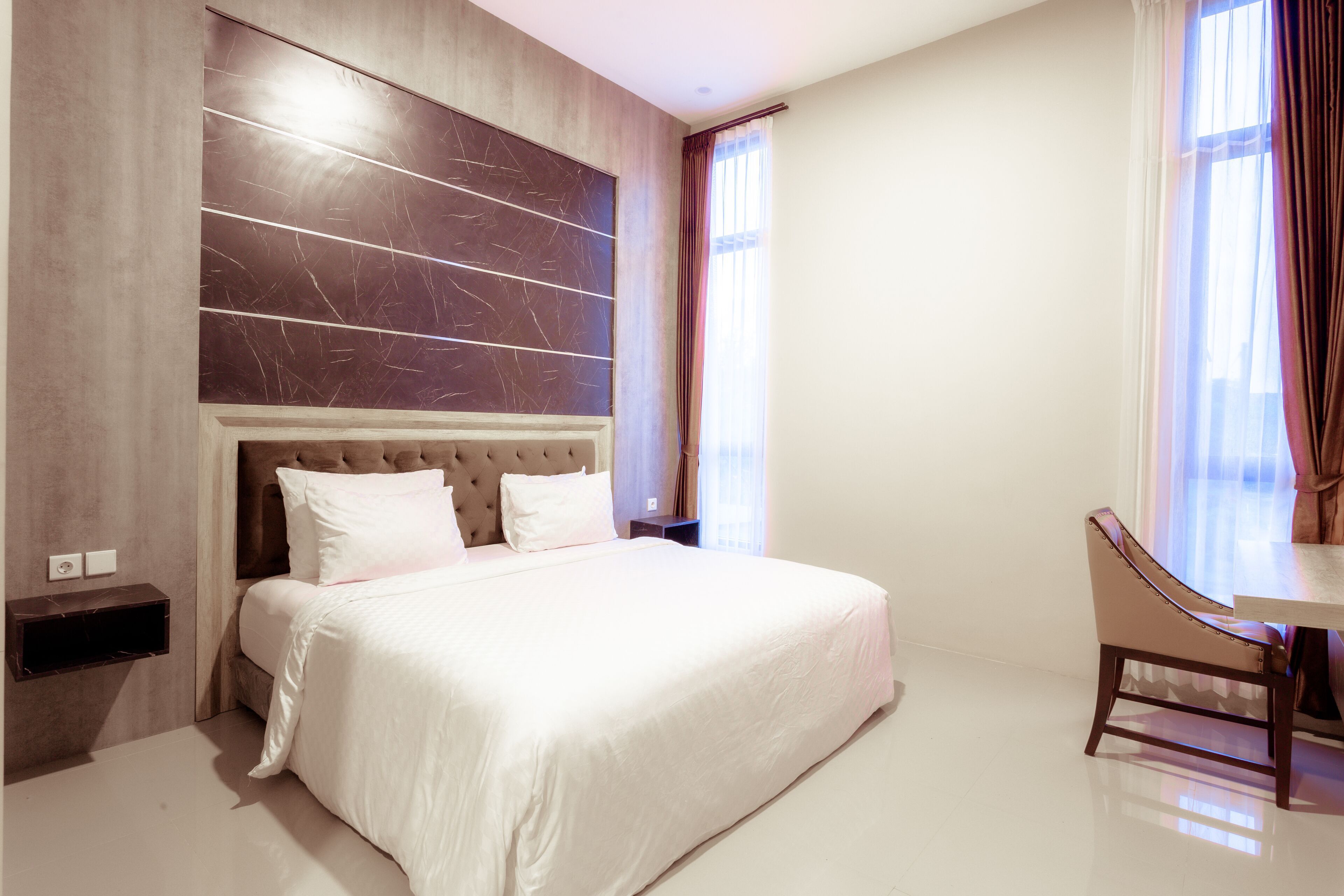 Premium bedding, desk, soundproofing, iron/ironing board