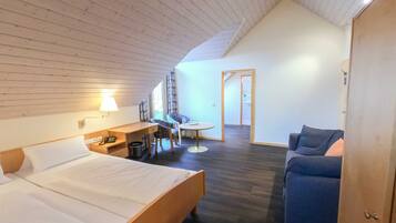 2 Schlafzimmer, Zimmersafe, Bettwäsche, Rollstuhlgeeignet